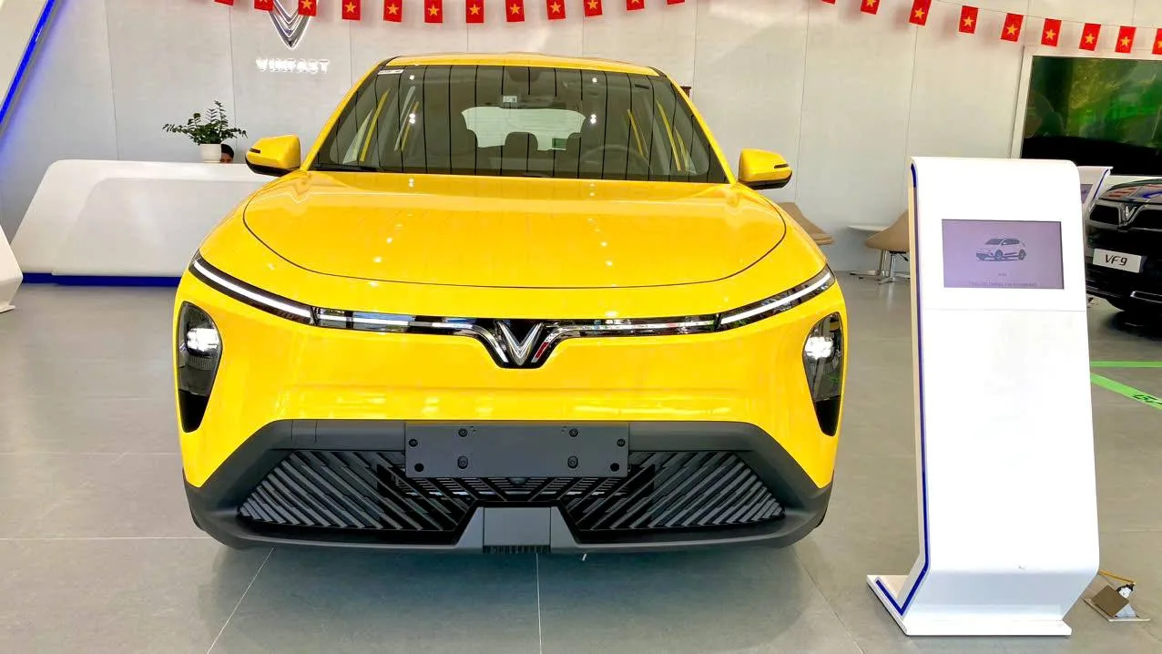 Đầu xe năng động, dễ nhận diện